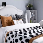 Jinshi Modern Minimalist Showroom: Black-and-White Polka Dot Throw, Children's Room Footboard Rug, Villa Showroom Sofa Throw - Image 2