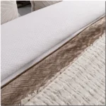 Modern French-style model apartment in gold tones – 10-piece bedding set in brown tones – Showroom for vacation rentals – High-quality bedding sets - Image 4