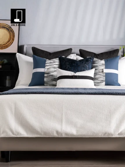 Blue-Toned Italian-Style Light Luxury Minimalist Modern Villa Bedding Set for Soft Furnishing Showrooms